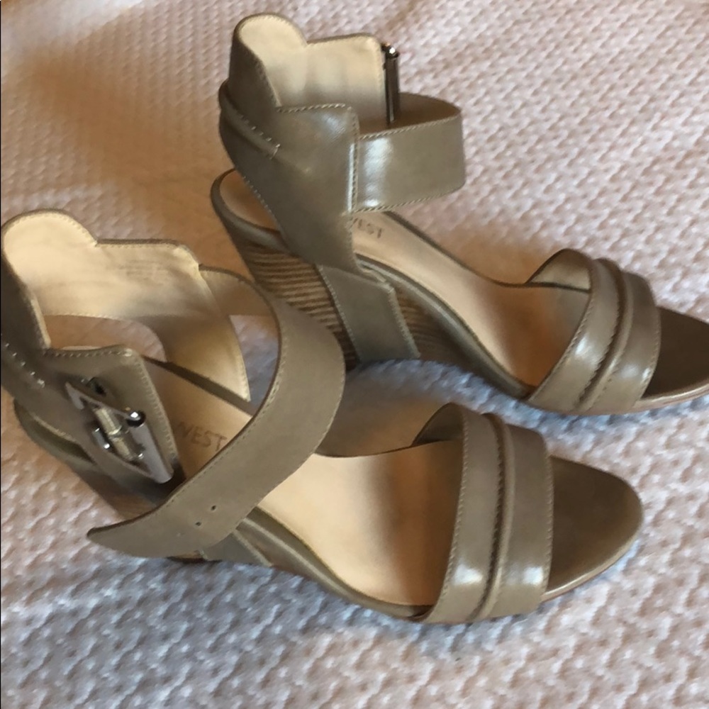 Wedges - Picture 2 of 5